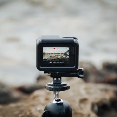 homályos, szép, sejtelmes tó, fehér, minőségi videófelvétel, GoPro Hero 5, Hero 6, gyönyörű felvétel, appsolute, gopro akciókamera, gopro bérlés, hegyek, tavak, vízálló akciókamera HD akciókamera vásárlás, GoPro HD kamera, tippek, trükkök, beállítások, beüzemelés, GoPro 5 és 6 újdonságai