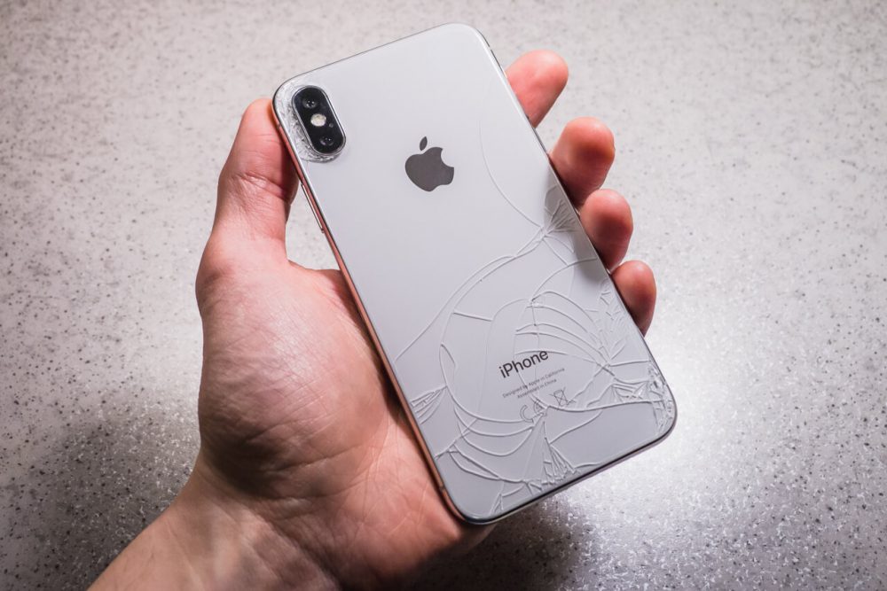 iPhone X törött hátlapja, hátlapcsere, törött iPhone hátlap cseréje