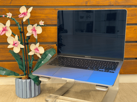 macbook pro 13" m2