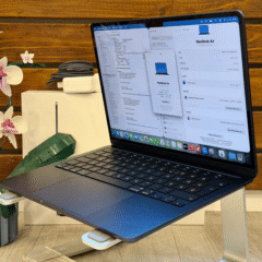 MacBook Air 13" M4 16GB / 512SSD éjkék