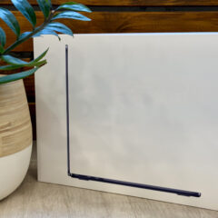 MacBook Air 13" M4 2025 16GB/256SSD midnight
